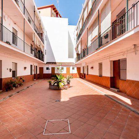 Holi-Rent Salado Apartment Sevilla Exterior foto