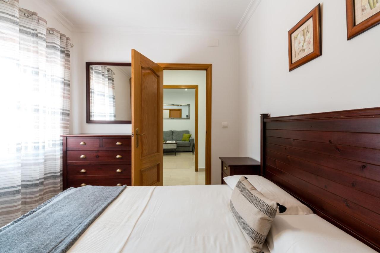 Holi-Rent Salado Apartment Sevilla Exterior foto