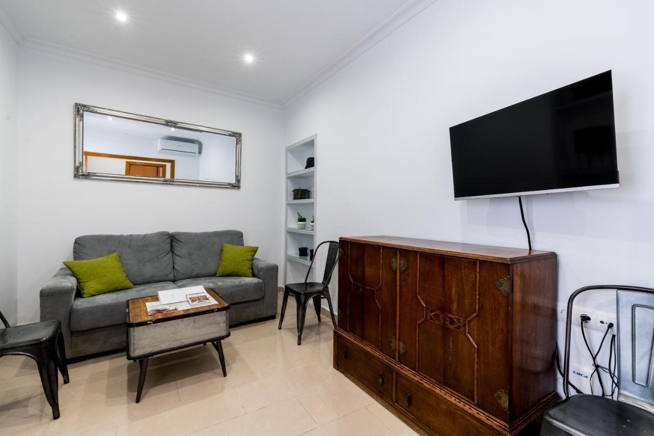 Holi-Rent Salado Apartment Sevilla Exterior foto