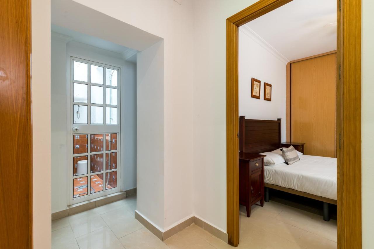 Holi-Rent Salado Apartment Sevilla Exterior foto