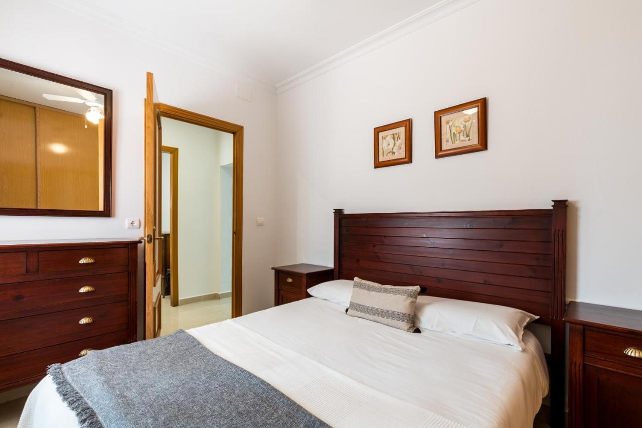 Holi-Rent Salado Apartment Sevilla Exterior foto