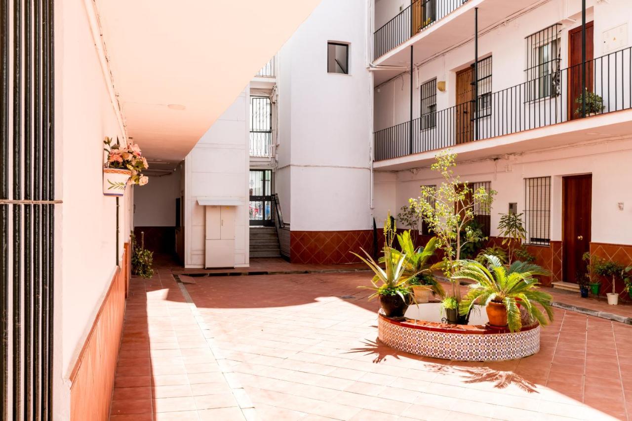 Holi-Rent Salado Apartment Sevilla Exterior foto