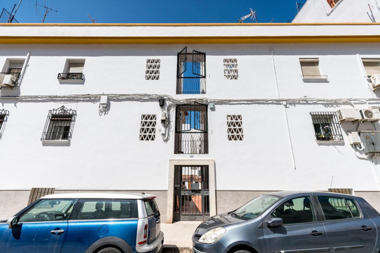 Holi-Rent Salado Apartment Sevilla Exterior foto